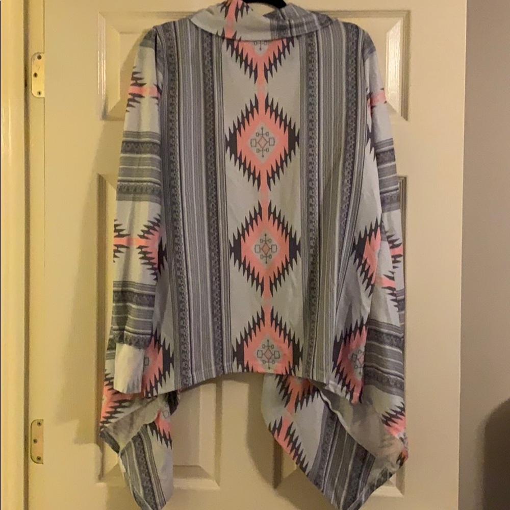 Tribal Patterned Cardigan - Picture 5 of 6
